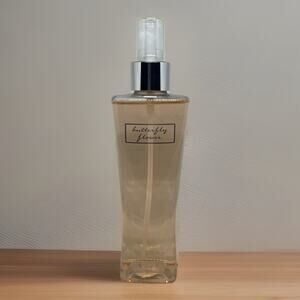 Bath and Body Works Butterfly Flower Body Spray Mist 8 fl oz Vintage Rare
